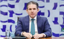 Motta anuncia que terceirizados da Câmara adotarão escala 5×2 já na próxima semana