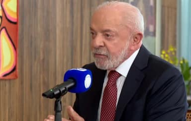 Lula e Flávio Bolsonaro faltam ao primeiro debate presidencial de 2026