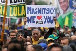 Direita protesta contra Moraes em capitais e pressiona Senado por impeachment