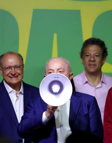 Lula reeleito tomará posse em 5 de janeiro de 2027 sem transição formal