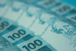 Governo reajusta salário mínimo para R$ 1.741 em 2027