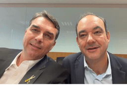 Flávio Bolsonaro confirma Roscoe como candidato ao Governo de MG