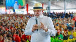 Novo aciona TSE contra Lula após pedido de votos em convenção do PT na Bahia
